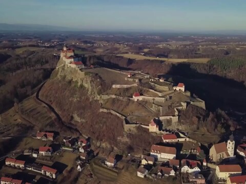 Видео